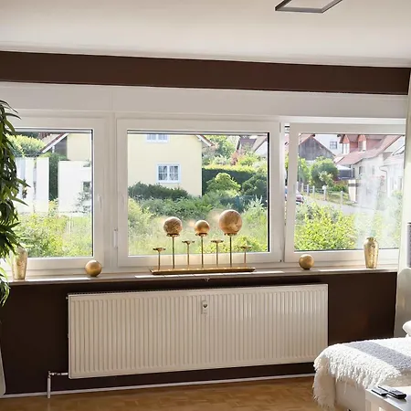 Grosse Moderne Designer-wohnung Fuer Urlaub Und Business - 3 Schlafzimmer, Balkon, Kueche, Buero Und 2 Kostenlosen Parkplaetze Appartamento Bayreuth