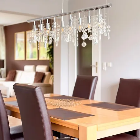 Appartamento Grosse Moderne Designer-wohnung Fuer Urlaub Und Business - 3 Schlafzimmer, Balkon, Kueche, Buero Und 2 Kostenlosen Parkplaetze Bayreuth